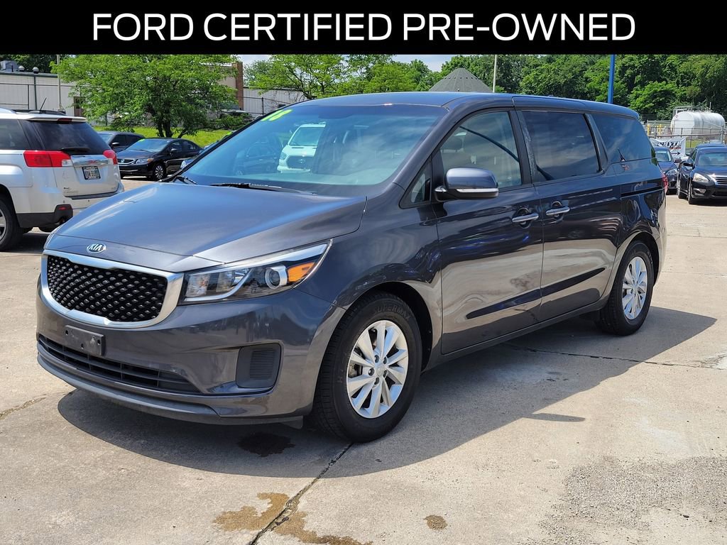 Used 2018 Kia Sedona LX FWD video 2