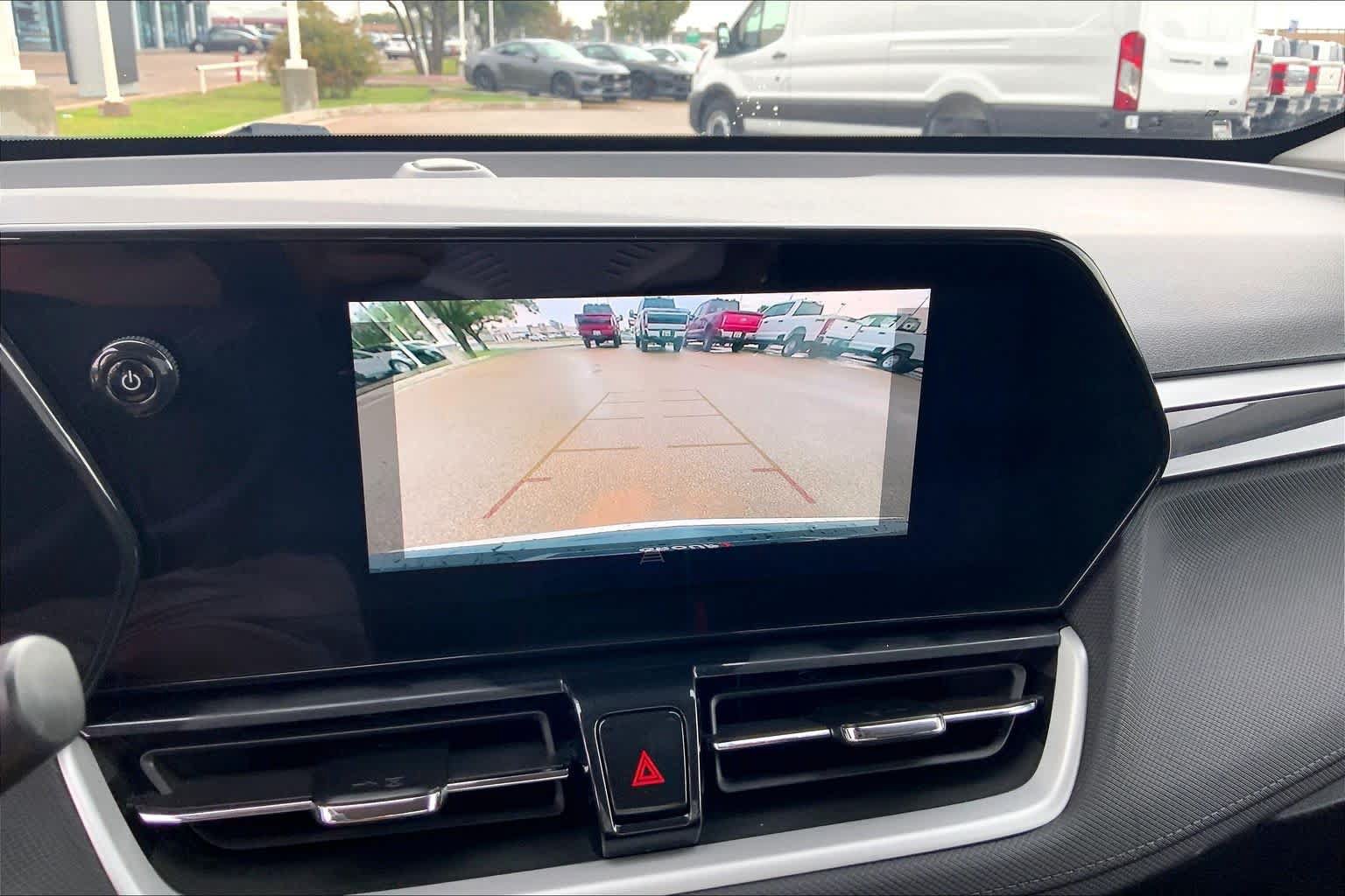 Used 2025 Chevrolet TrailBlazer LT FWD image 27
