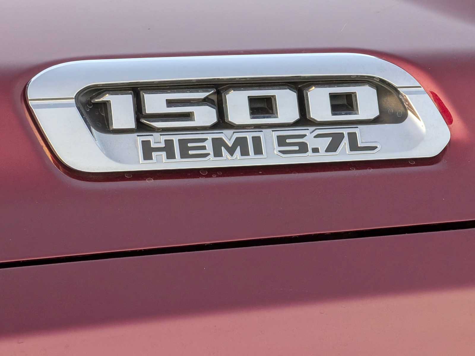 Used 2022 RAM 1500 Limited w/ Body-Colour Bumper Group AWD/4WD image 11