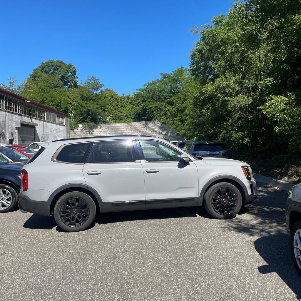 Used 2022 Kia Telluride EX w/ EX Premium Package AWD/4WD image 9