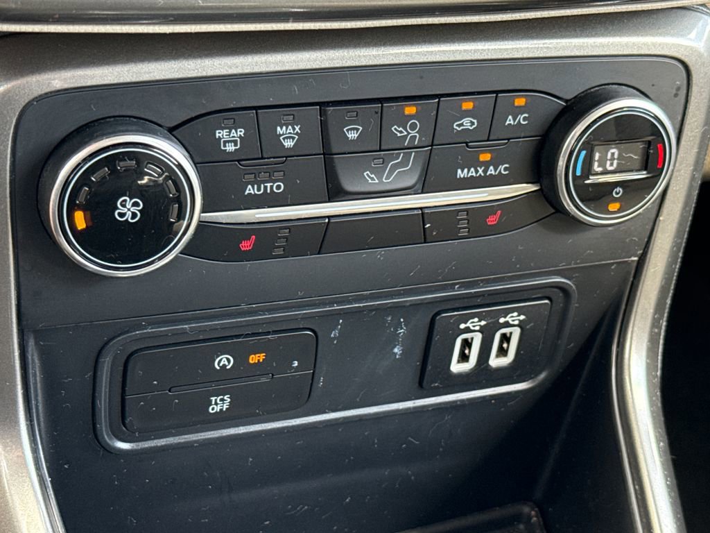 Certified 2018 Ford EcoSport SE w/ SE Convenience Package image 18