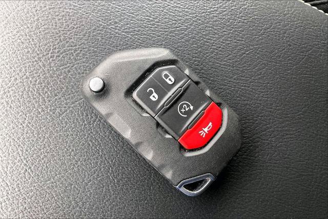 Used 2023 Jeep Wrangler Unlimited Sahara w/ LED Lighting Group AWD/4WD image 11