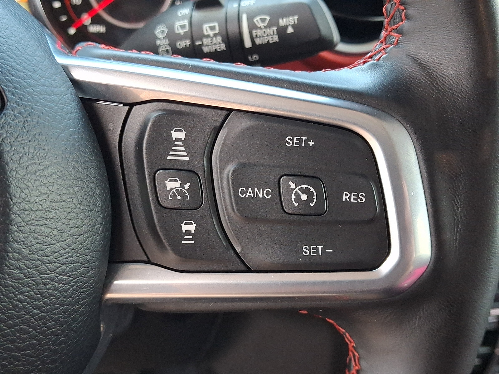 Used 2022 Jeep Wrangler Unlimited Rubicon w/ Cold Weather Group AWD/4WD image 23