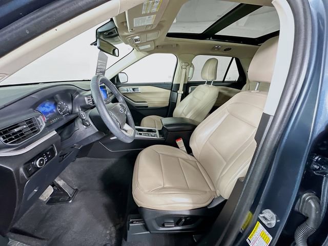 Certified 2023 Ford Explorer XLT w/ Equipment Group 202A image 31