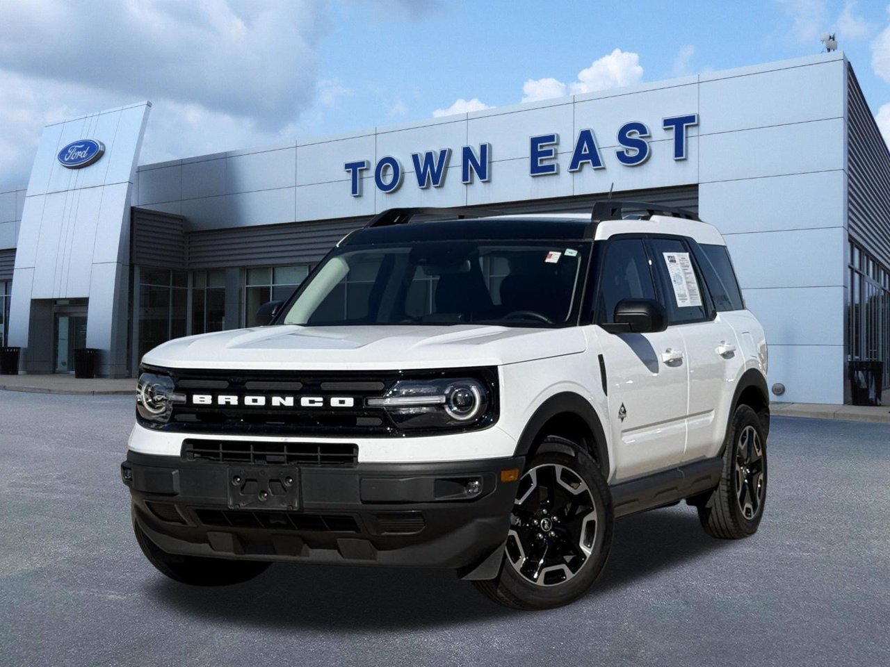 Certified 2023 Ford Bronco Sport Outer Banks w/ Tech Package
