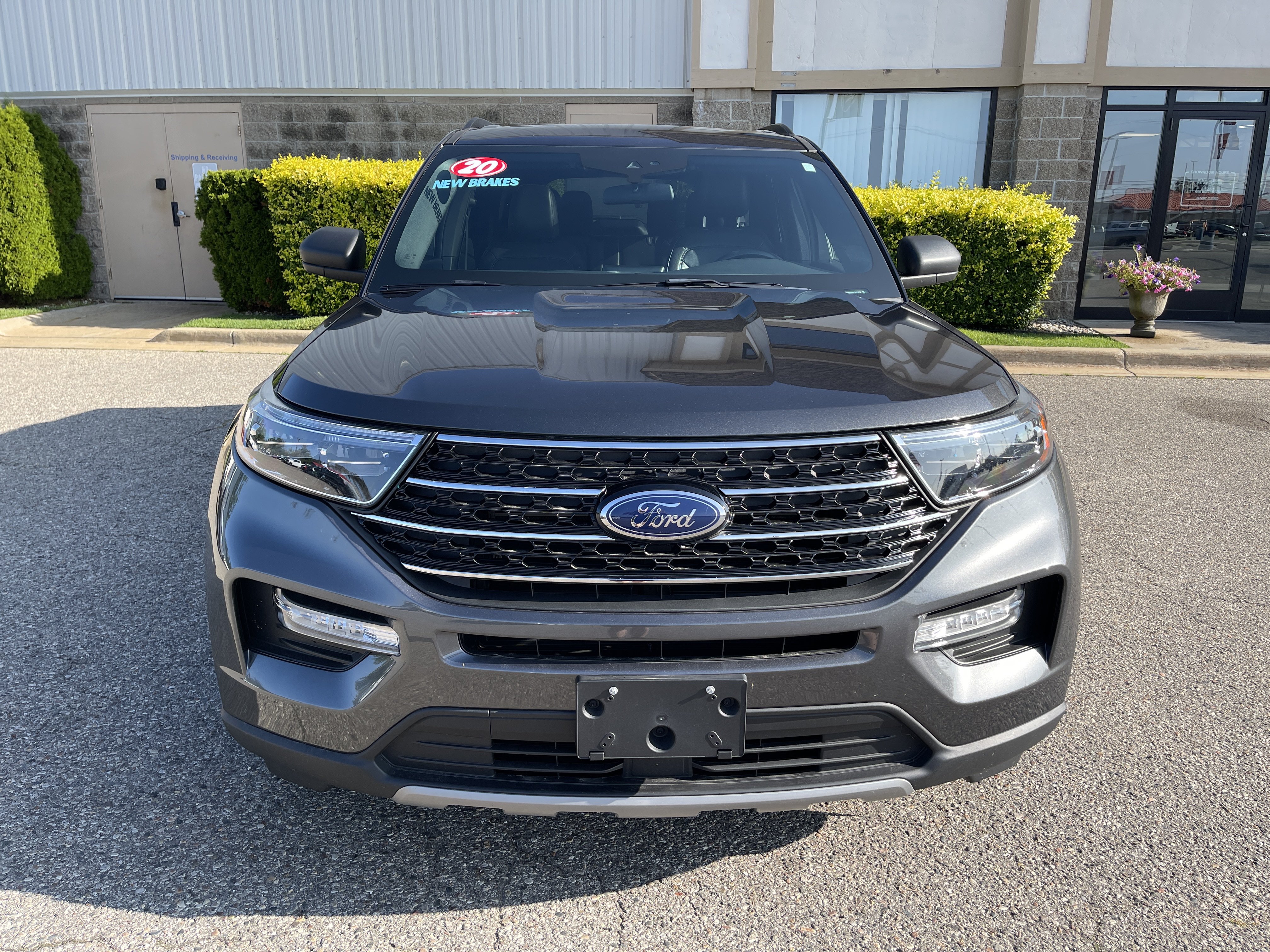 Certified 2020 Ford Explorer XLT w/ Equipment Group 202A AWD/4WD image 9