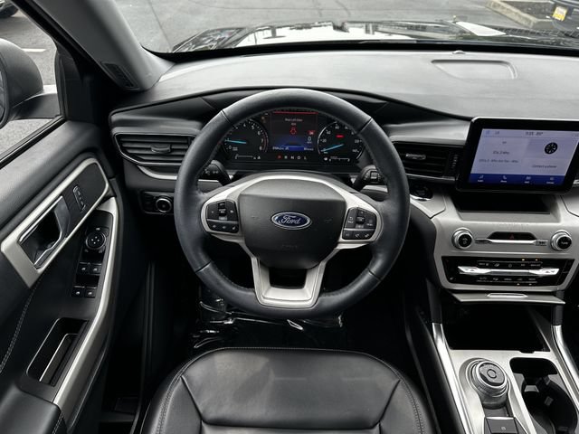 Certified 2023 Ford Explorer XLT w/ Equipment Group 202A AWD/4WD image 14