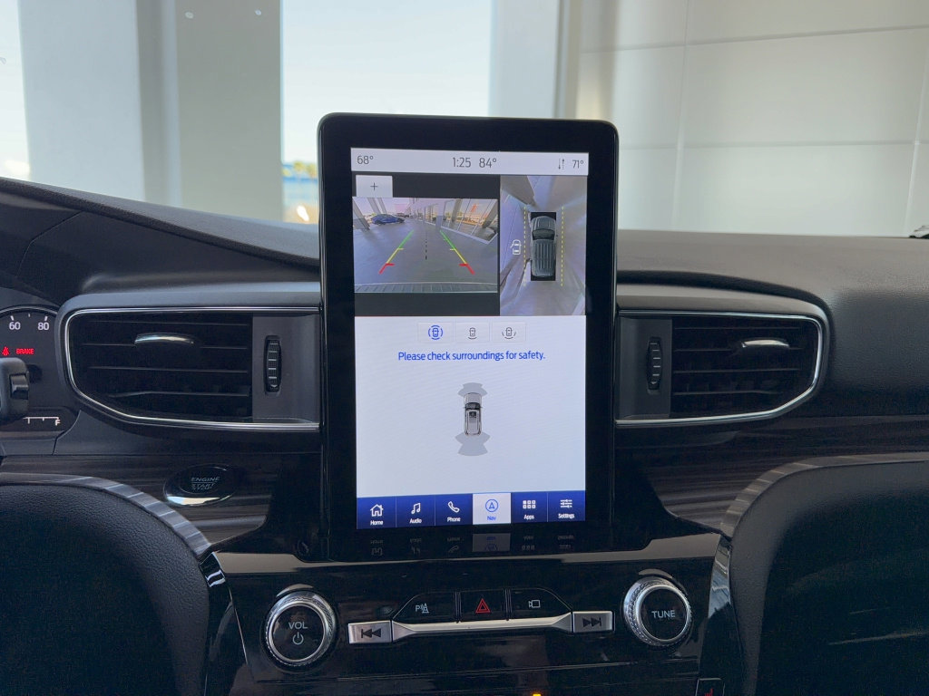 Certified 2023 Ford Explorer Limited w/ Limited Technology Package image 21