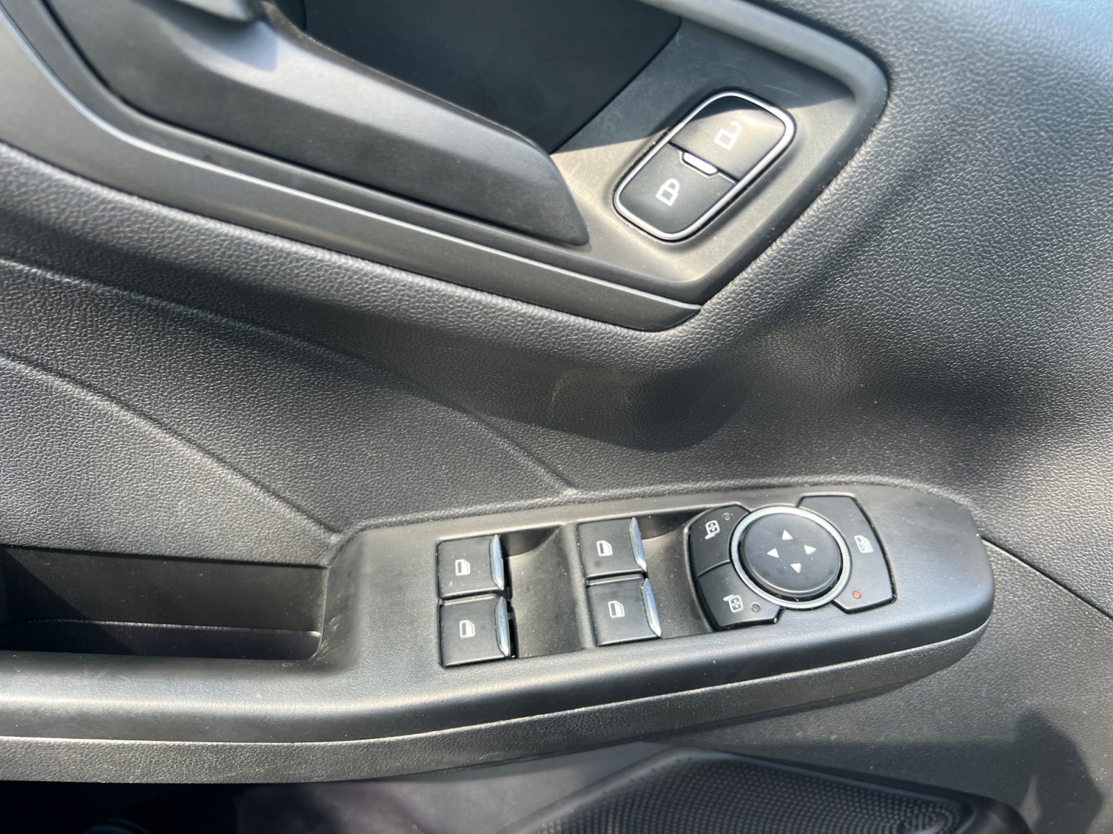 Certified 2023 Ford Escape Active FWD image 11