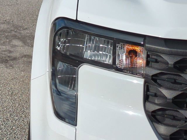 Certified 2025 Ford Maverick XL FWD image 10
