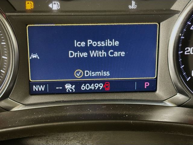 Used 2024 GMC Terrain AT4 image 12