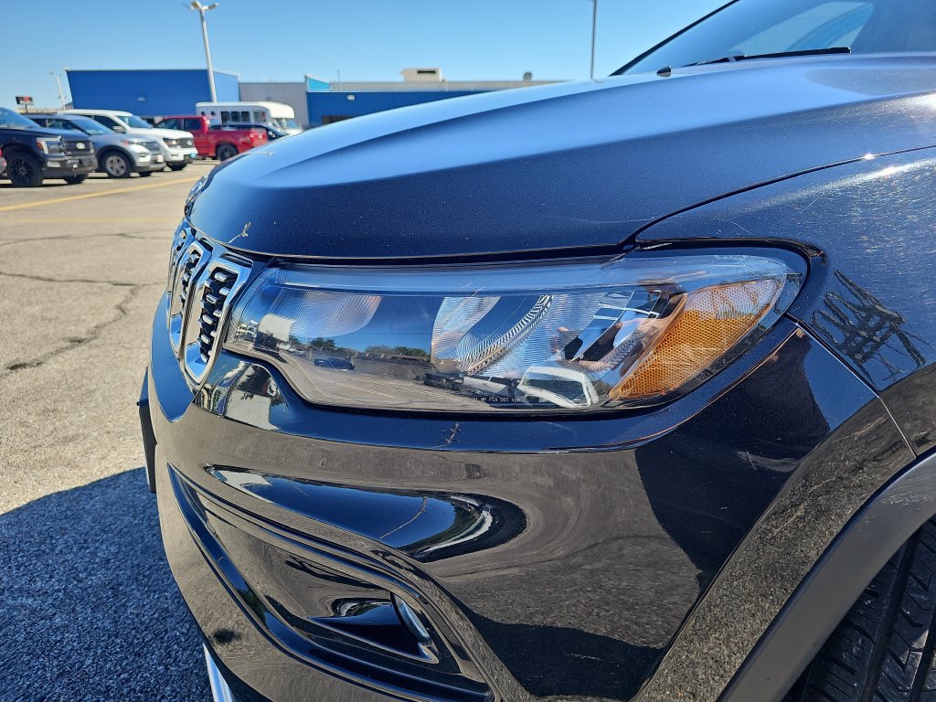 Used 2025 Jeep Compass Limited AWD/4WD image 29