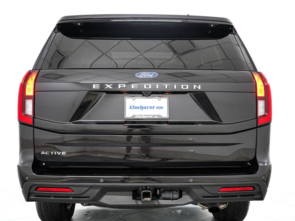 Certified 2025 Ford Expedition Active AWD/4WD image 6