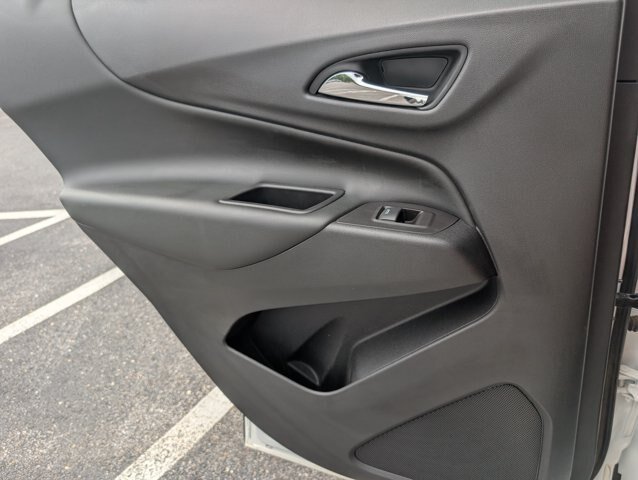 Used 2021 Chevrolet Equinox LT FWD image 25