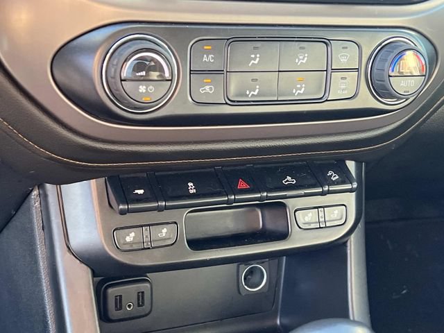Used 2022 GMC Canyon AT4 w/ Trailering Package AWD/4WD image 16