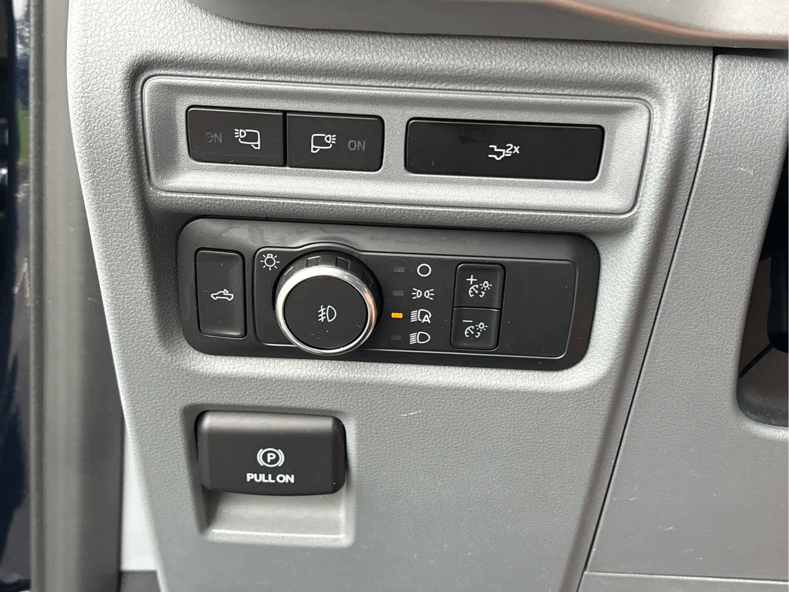 Certified 2022 Ford F150 XLT w/ Equipment Group 302A High image 25