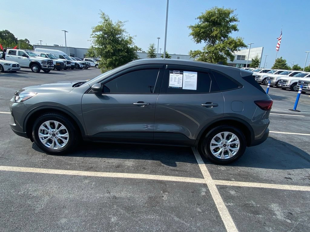 Certified 2025 Ford Escape Active w/ Tech Pack #1 FWD image 4