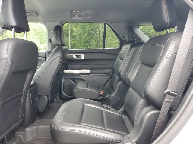 Certified 2024 Ford Explorer XLT w/ Equipment Group 202A AWD/4WD image 29