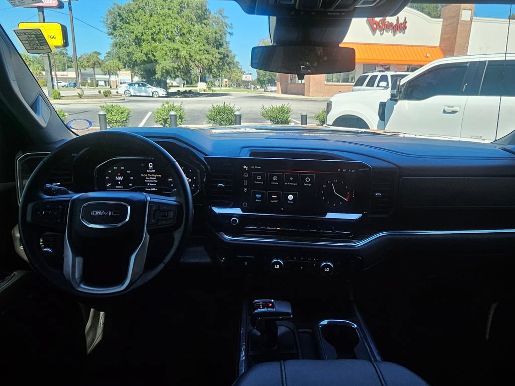 Used 2024 GMC Sierra 1500 Elevation w/ Elevation Premium Package AWD/4WD image 5