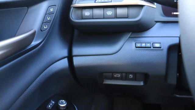 Used 2026 Toyota Crown Platinum image 35