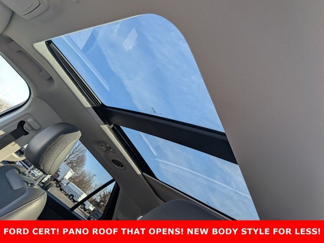 Certified 2025 Ford Explorer Active w/ Active Comfort Package AWD/4WD image 12