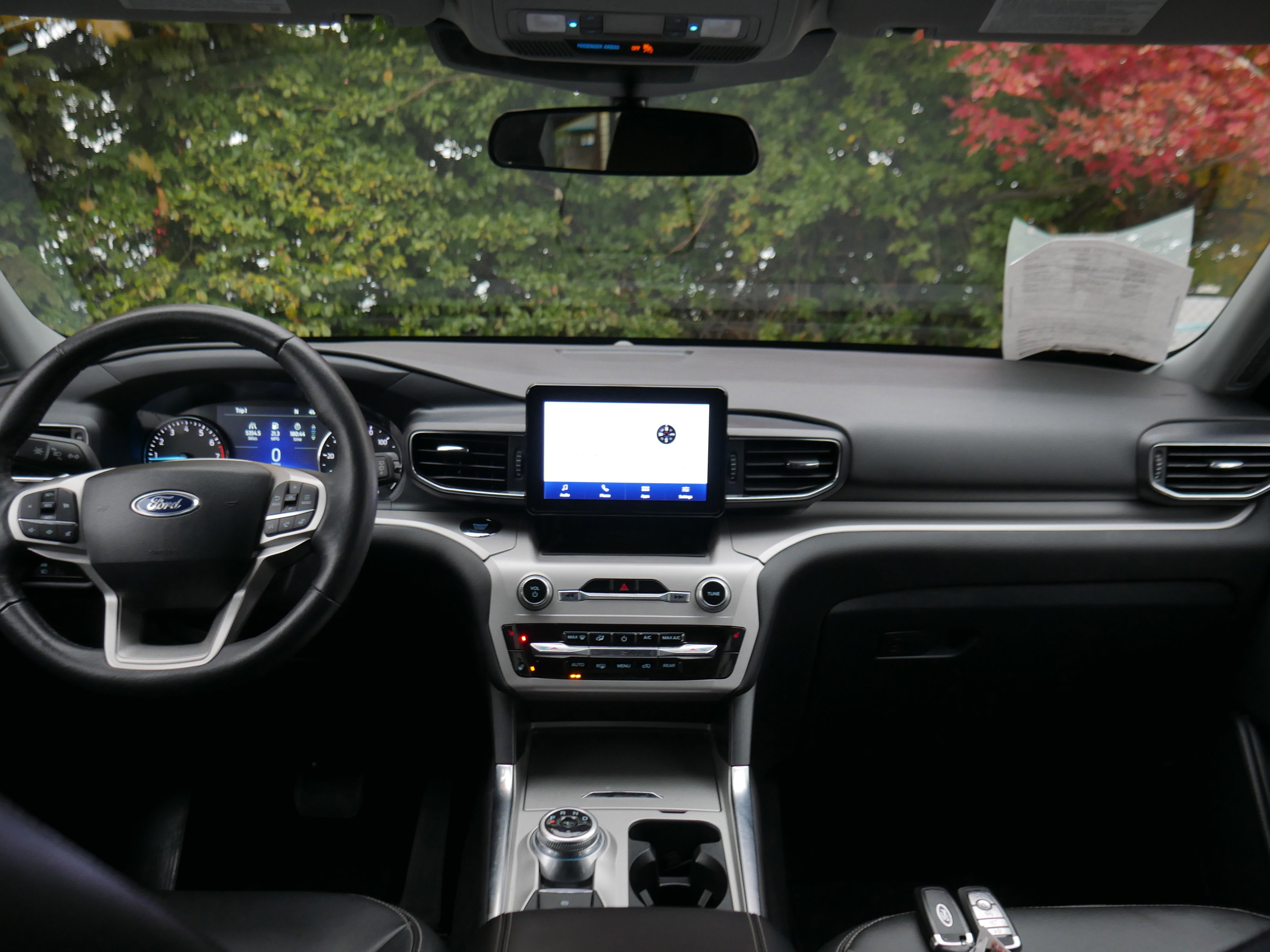 Certified 2024 Ford Explorer XLT w/ Equipment Group 202A image 15