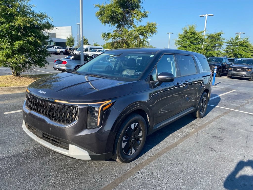 Used 2026 Kia Carnival LXS FWD image 3