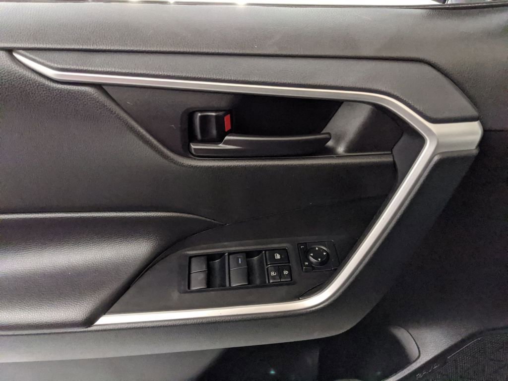 Used 2024 Toyota RAV4 LE image 15