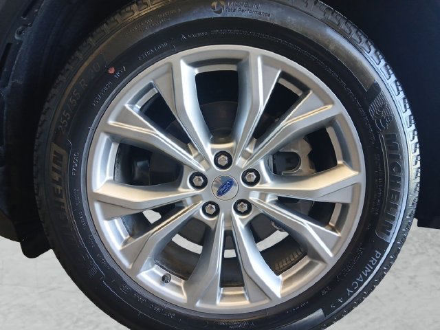 Certified 2024 Ford Explorer XLT w/ Equipment Group 202A RWD image 24