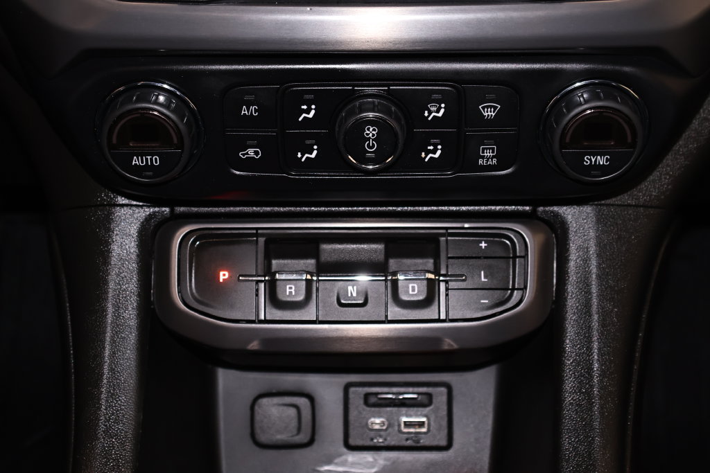 Used 2021 GMC Acadia AT4 w/ Preferred Package AWD/4WD image 33