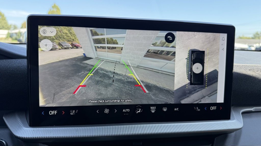 Certified 2025 Ford Explorer ST-Line image 11