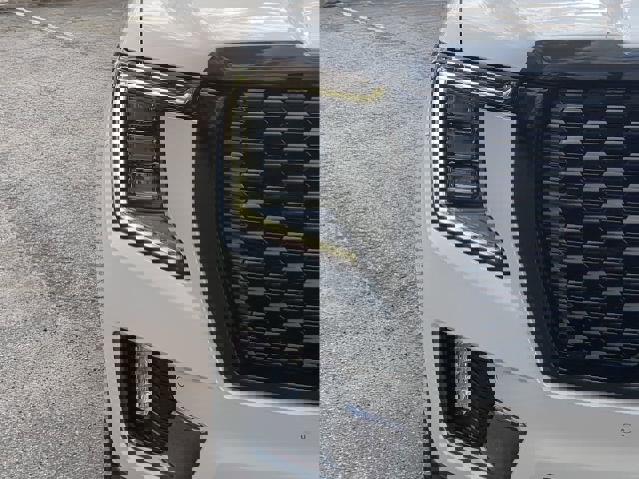 Used 2023 GMC Yukon Denali Ultimate image 8