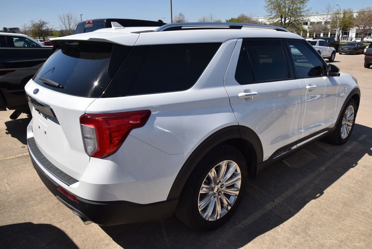 Certified 2023 Ford Explorer Limited w/ Limited Technology Package image 4