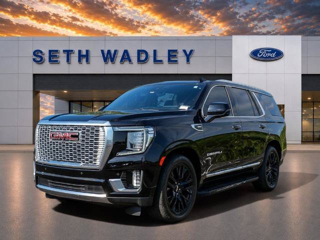 Used 2024 GMC Yukon Denali w/ Advanced Technology Package AWD/4WD image 3