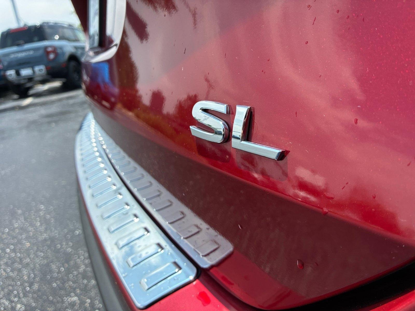 Used 2018 Nissan Rogue SL w/ Premium Package FWD image 24