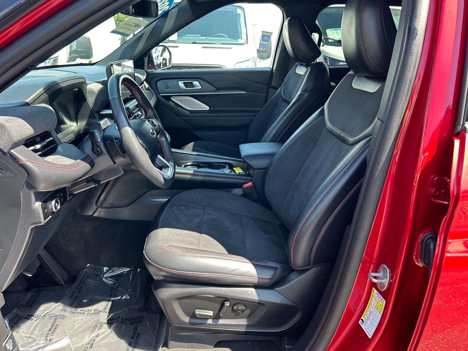 Certified 2025 Ford Explorer ST w/ Sun And Sound Package AWD/4WD image 9