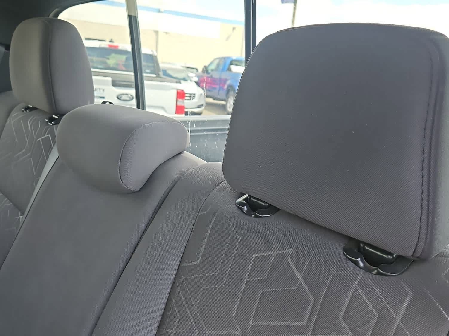 Used 2018 Toyota Tacoma TRD Off-Road AWD/4WD image 12