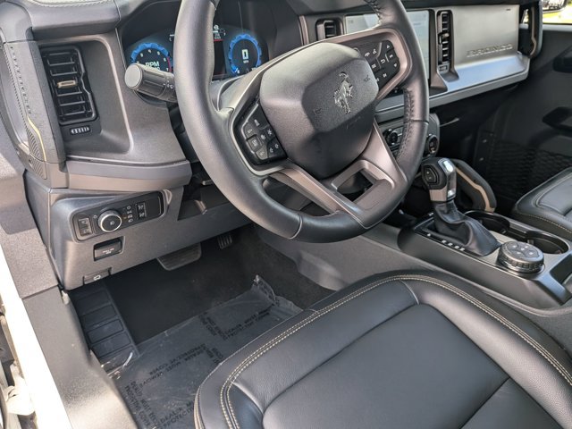 Certified 2025 Ford Bronco Badlands AWD/4WD image 10