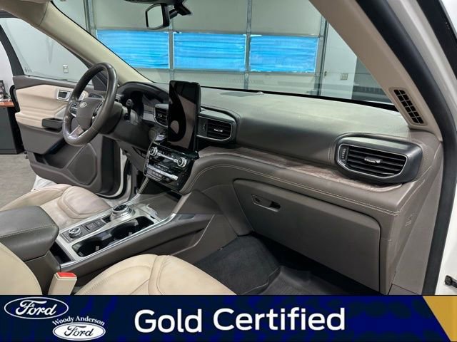 Certified 2022 Ford Explorer Platinum w/ Equipment Group 601A image 31