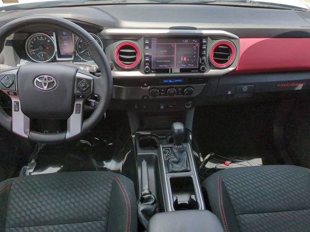 Used 2022 Toyota Tacoma SR5 w/ Technology Package RWD image 15