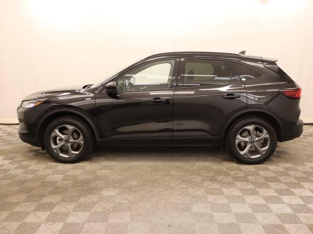 Certified 2025 Ford Escape ST-Line Select AWD/4WD image 6