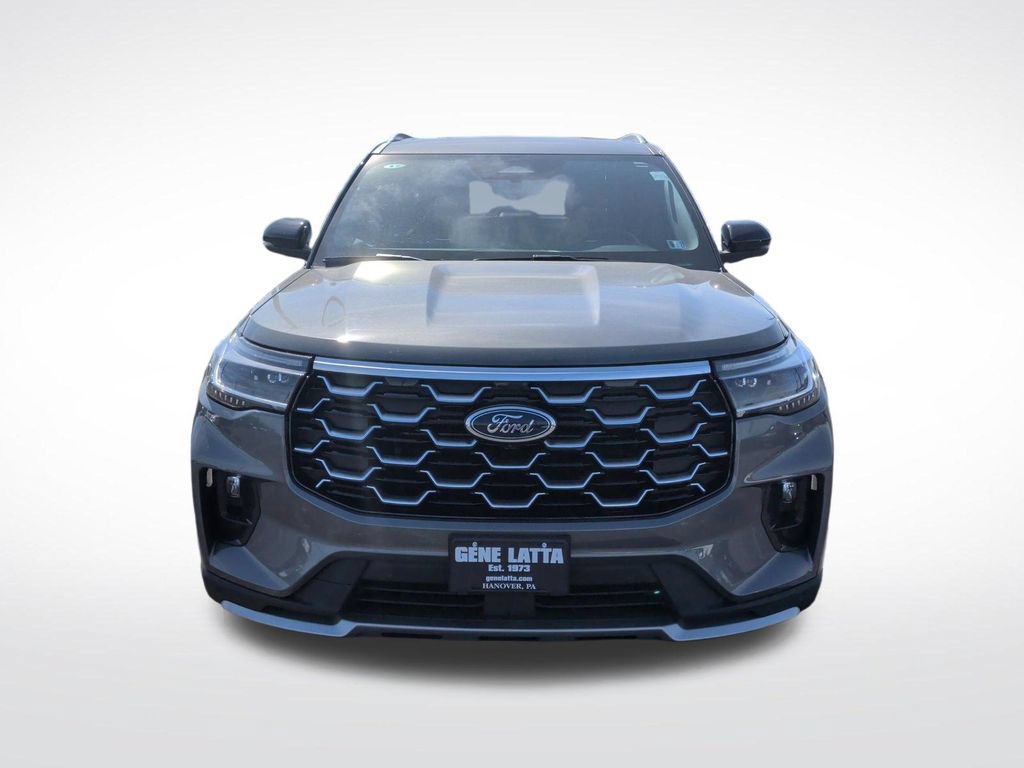 Certified 2025 Ford Explorer Platinum w/ Ultimate Package AWD/4WD image 11