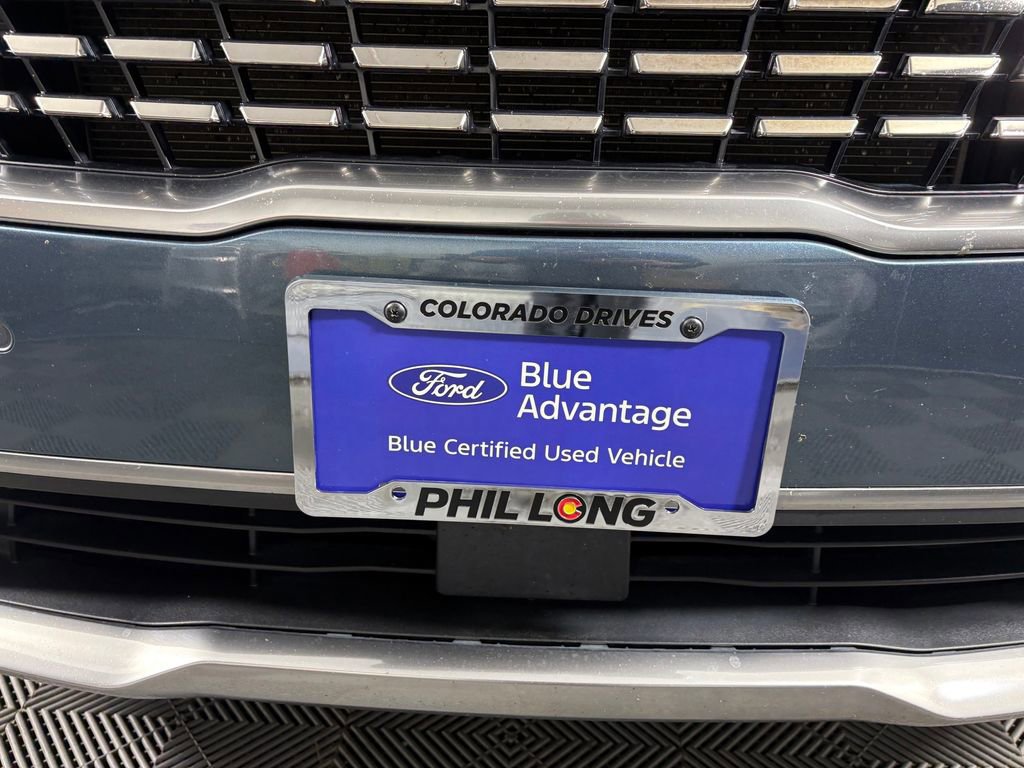 Used 2023 Kia Carnival SX Prestige image 8