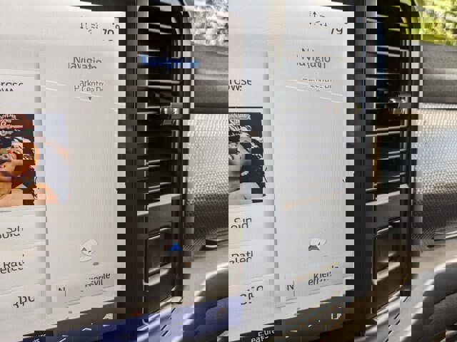 Certified 2021 Ford F150 Raptor w/ Equipment Group 801A High image 23