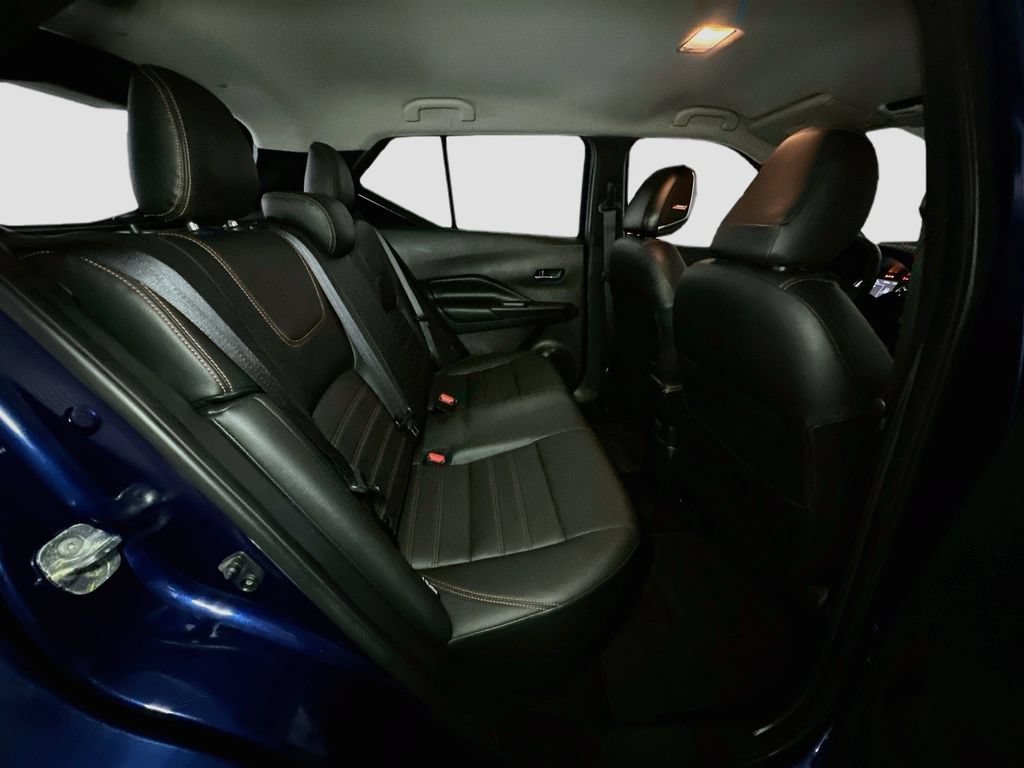 Used 2020 Nissan Kicks SR w/ SR Premium Package FWD image 37