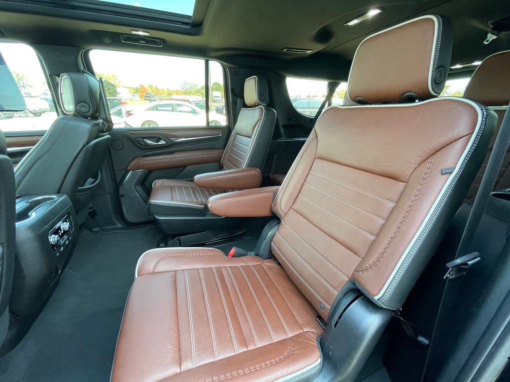 Used 2023 GMC Yukon XL Denali Ultimate image 27