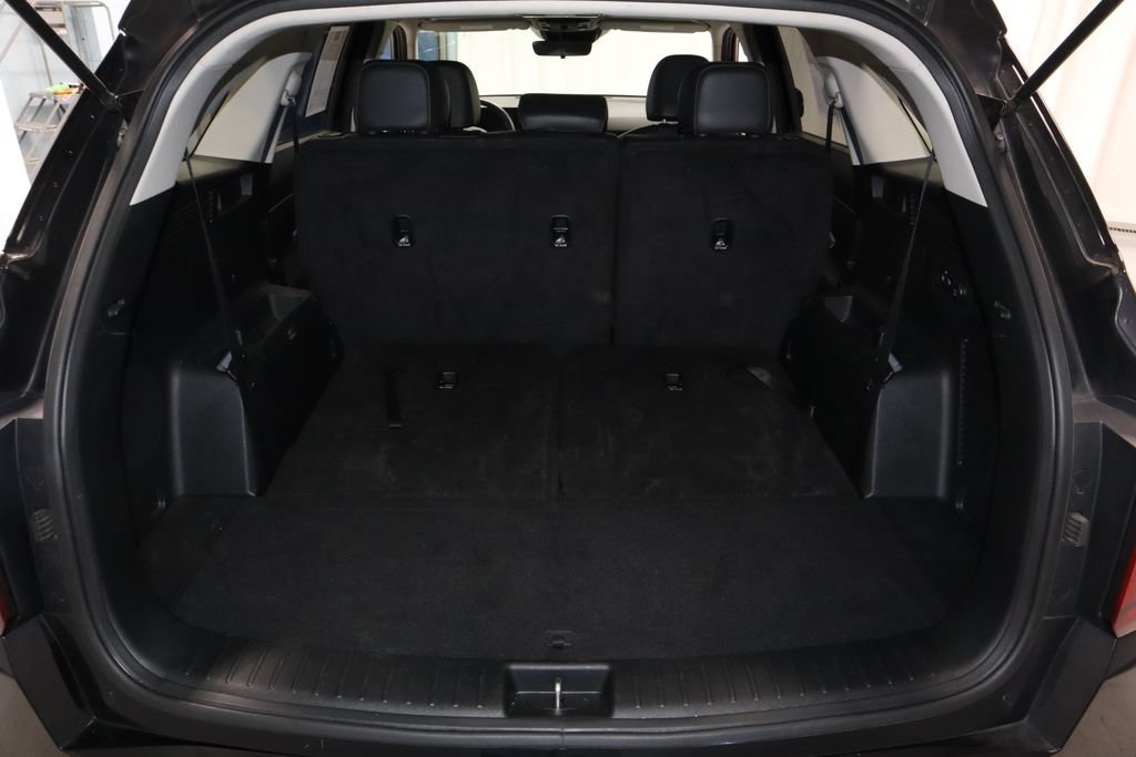 Used 2024 Kia Sorento S w/ Panoramic Sunroof Package FWD image 19