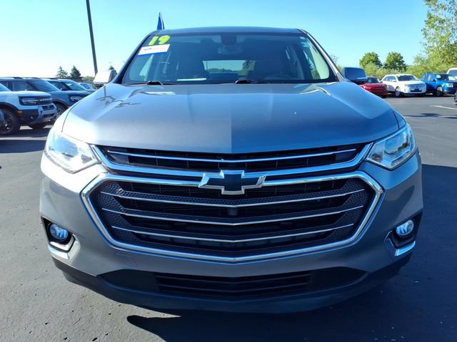 Used 2019 Chevrolet Traverse LT w/ LT Premium Package FWD image 2