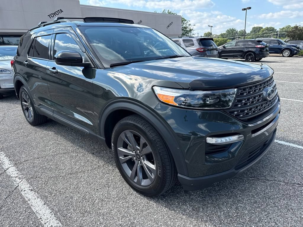 Certified 2023 Ford Explorer XLT w/ Equipment Group 202A AWD/4WD image 10