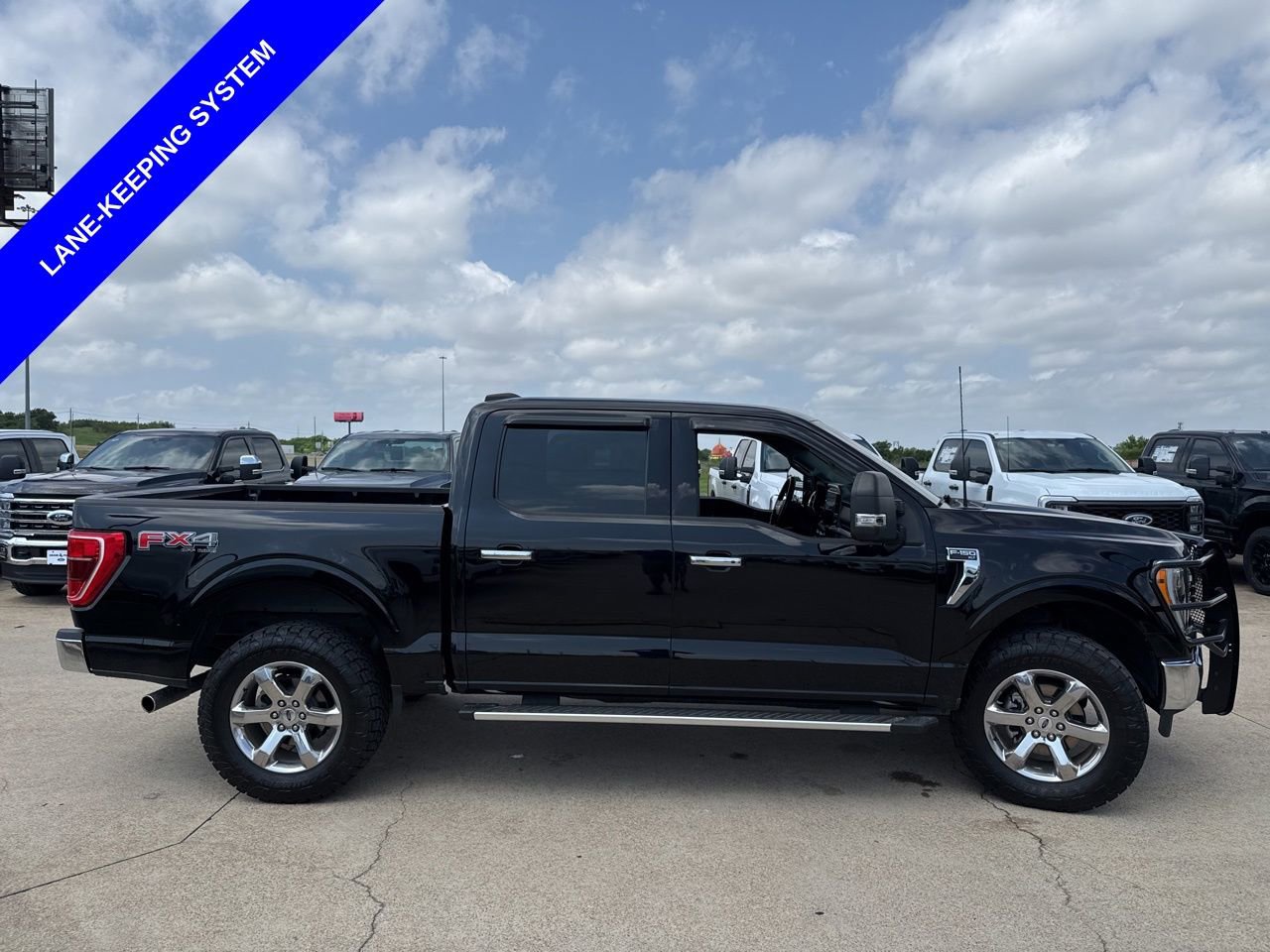 Certified 2022 Ford F150 XLT w/ Equipment Group 302A High image 18